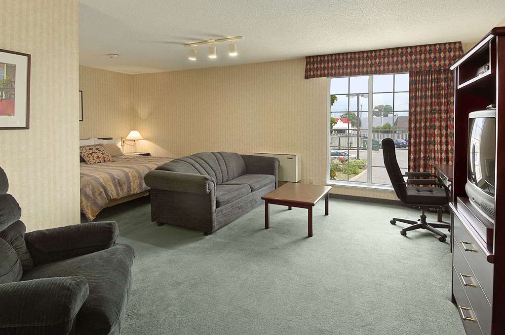 Days Inn By Wyndham Брантфорд Стая снимка